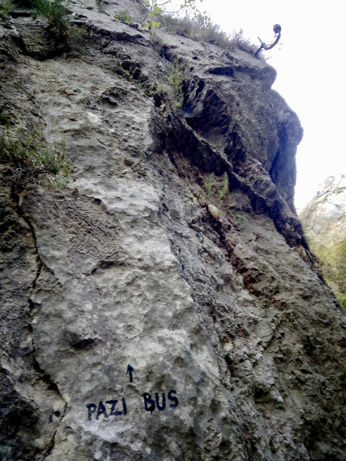 fullsizeoutput_77b the name of this route translates to "watch out for the bus"